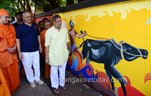 Nana Patekar flagged off the 200th cleanliness drive